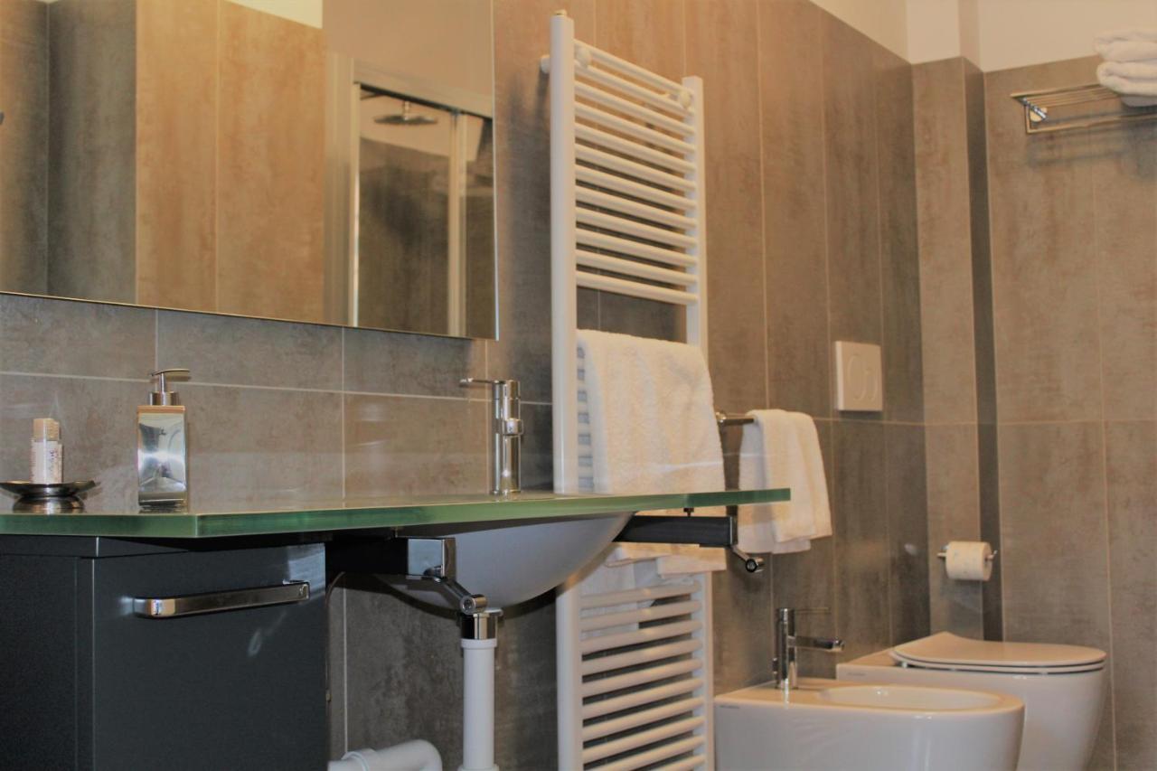 Palazzo della Torre Elegant Apartment in Côme Esterno foto