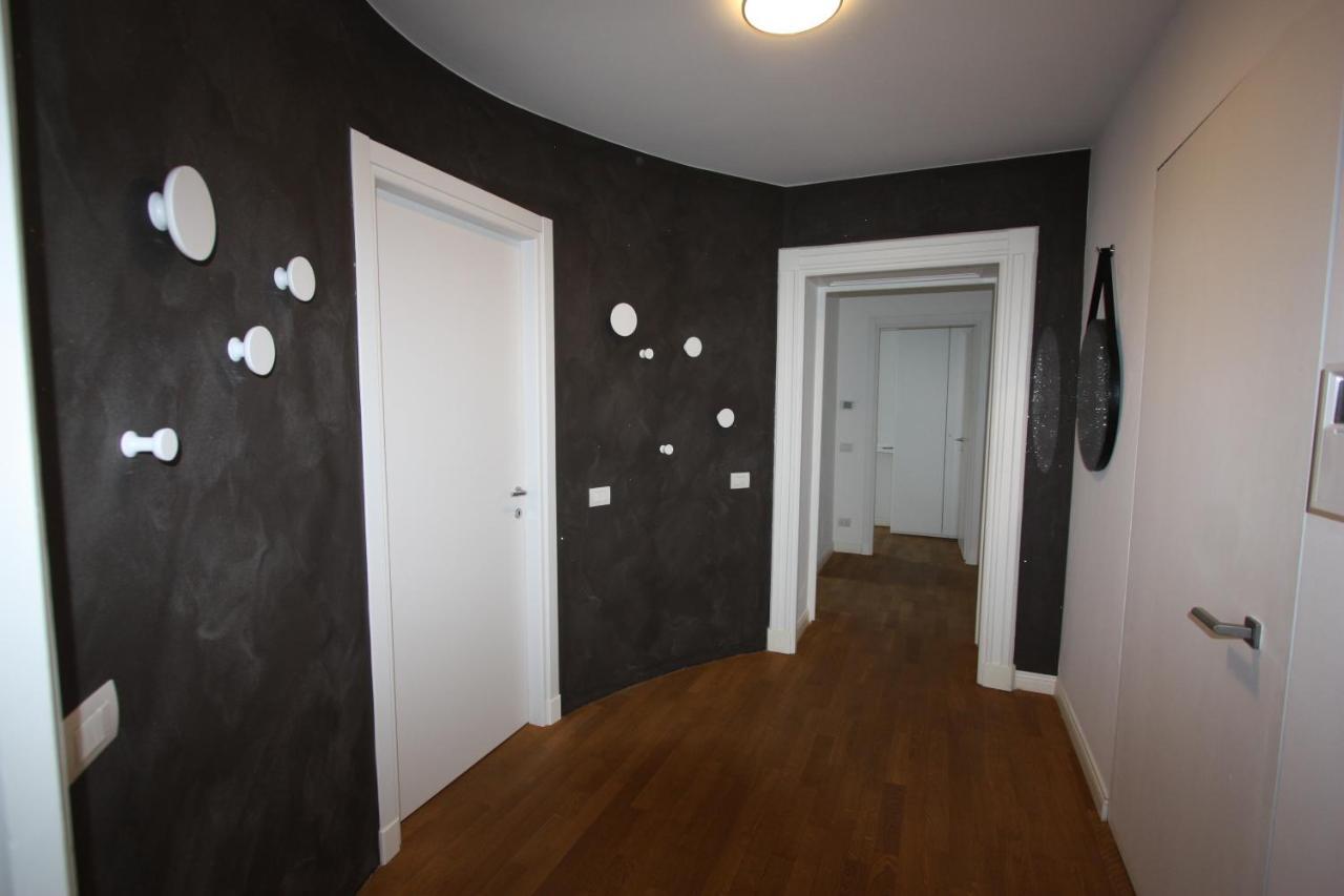 Palazzo della Torre Elegant Apartment in Côme Esterno foto